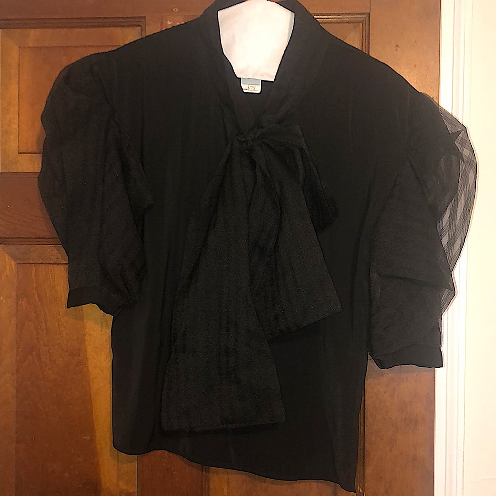 Pussy bow blouse (Bow Blouse)